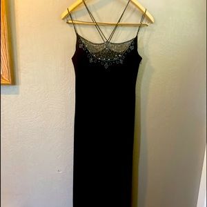 Dave and Johnny  Detailed beaded velvet evening gown.